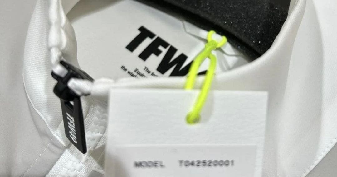 新品❤️TFW49❤️ジップアップ