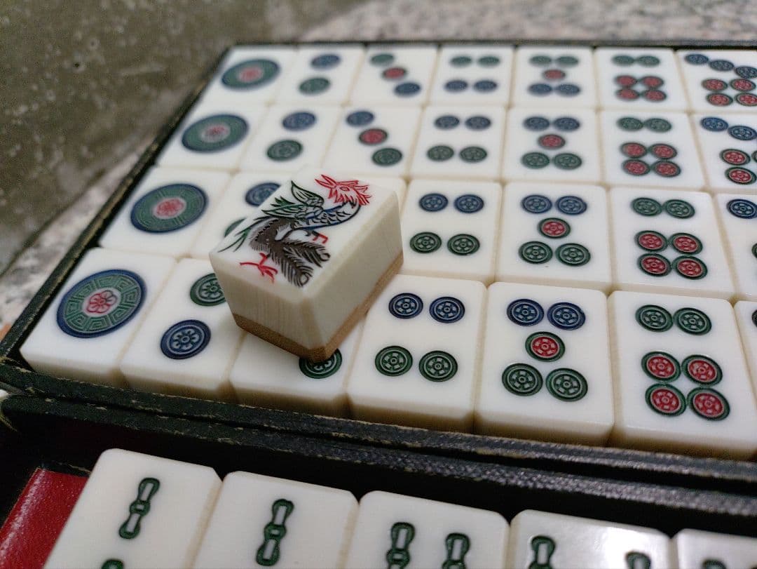 背竹牌ベークライト　極美品　麻雀牌　セット　花牌　予備牌揃い