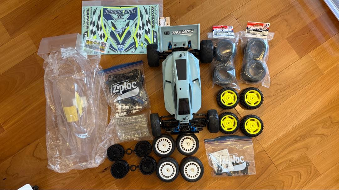 タミヤTT02B ネオスコーチャー　スライドエッジⅡボディー付き　最終値下げ