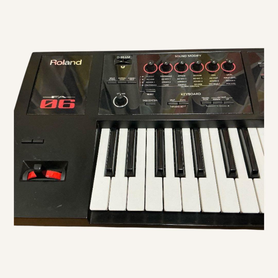【値下げ中】Roland FA-06 シンセサイザー