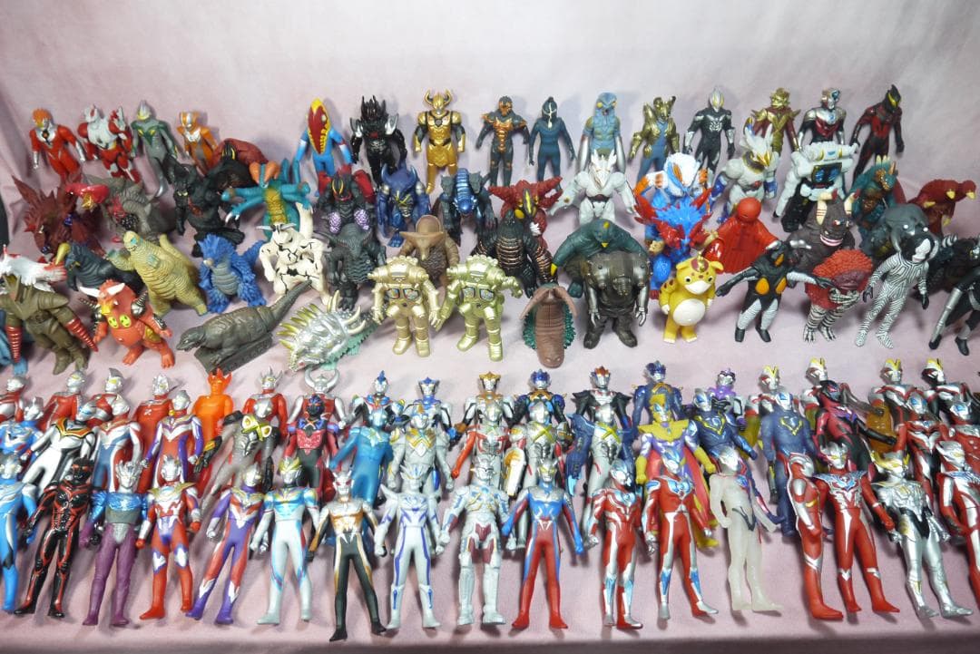 ウルトラヒーローシリーズ500　ウルトラ怪獣シリーズ500　ソフビ　121体