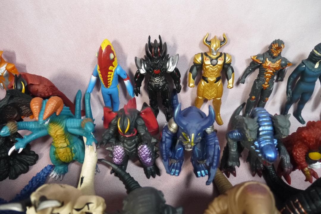 ウルトラヒーローシリーズ500　ウルトラ怪獣シリーズ500　ソフビ　121体