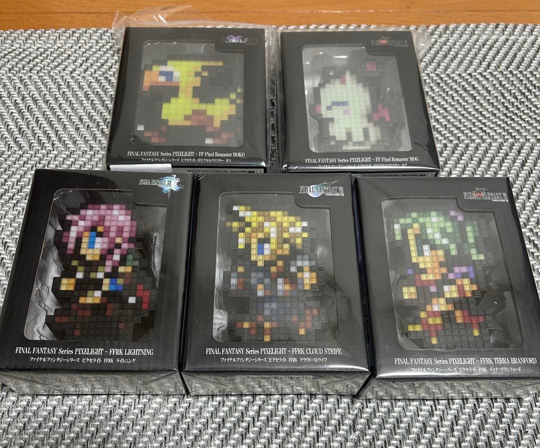 ファイナルファンタジー　ピクセライト　５個セット