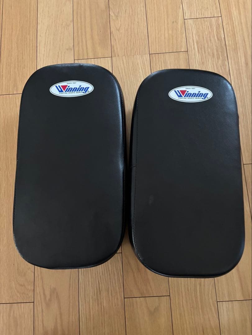 Winning キックミット 黒