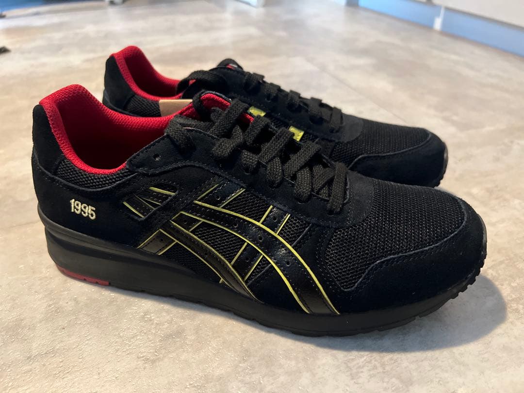 ★完売品　ヴィッセル神戸 asics コラボシューズ 26.5cm 新品未使用