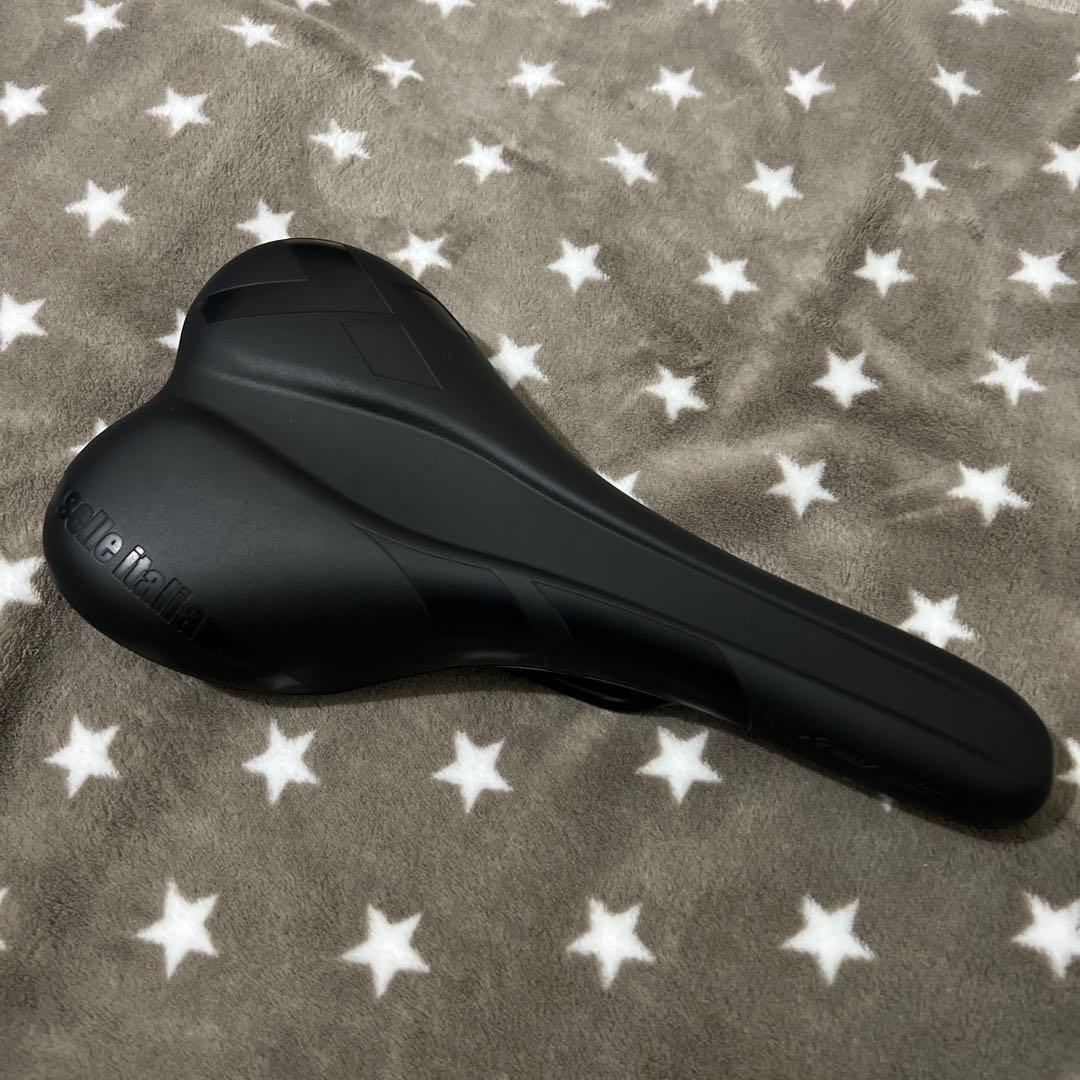 Selle Italia ブラックサドル