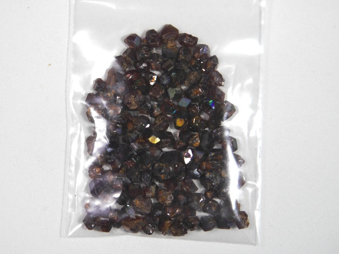 J＊　レインボーガーネット　原石