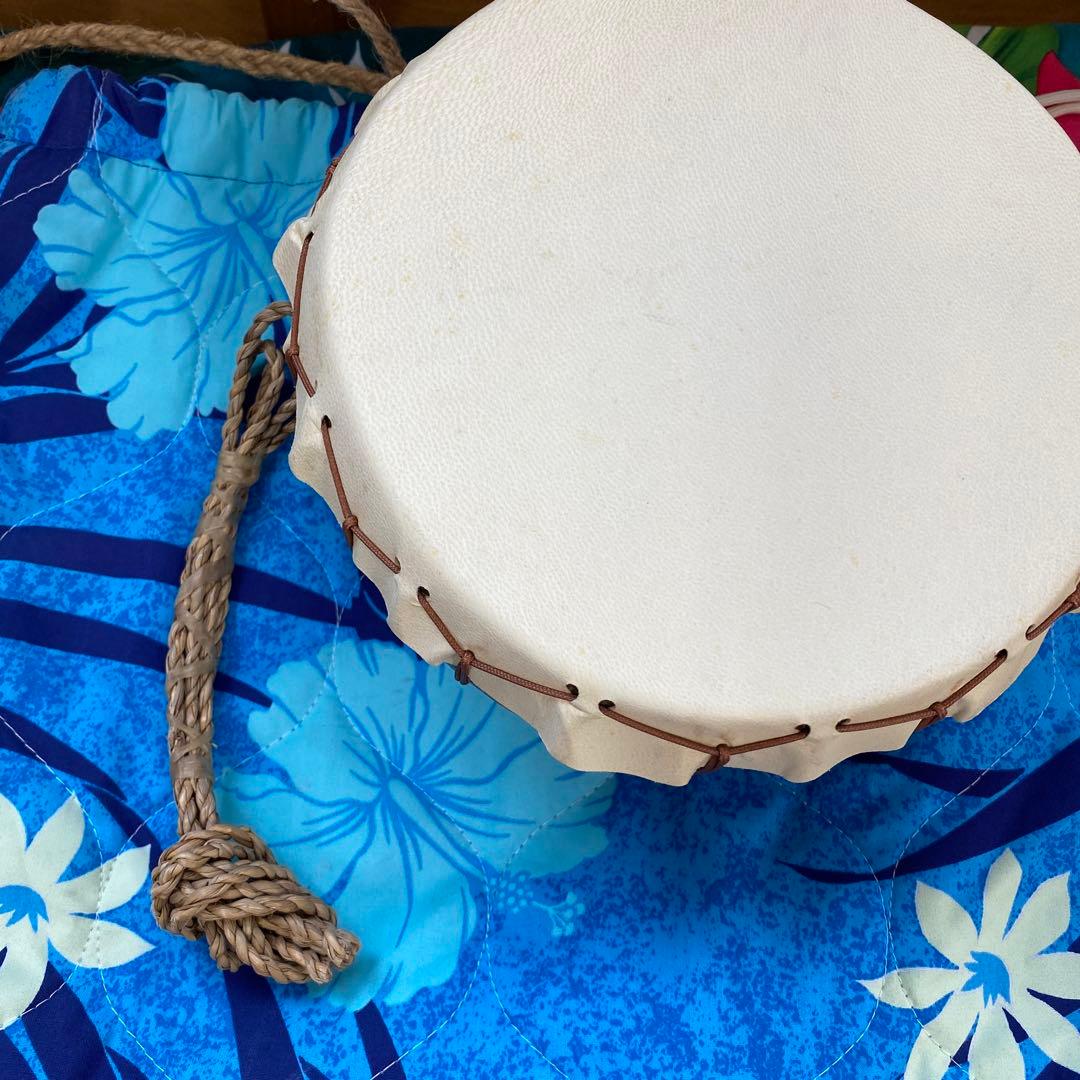 プニウ　ニードラム　美品　フラダンス　楽器 立派なプニウ　ハワイ楽器