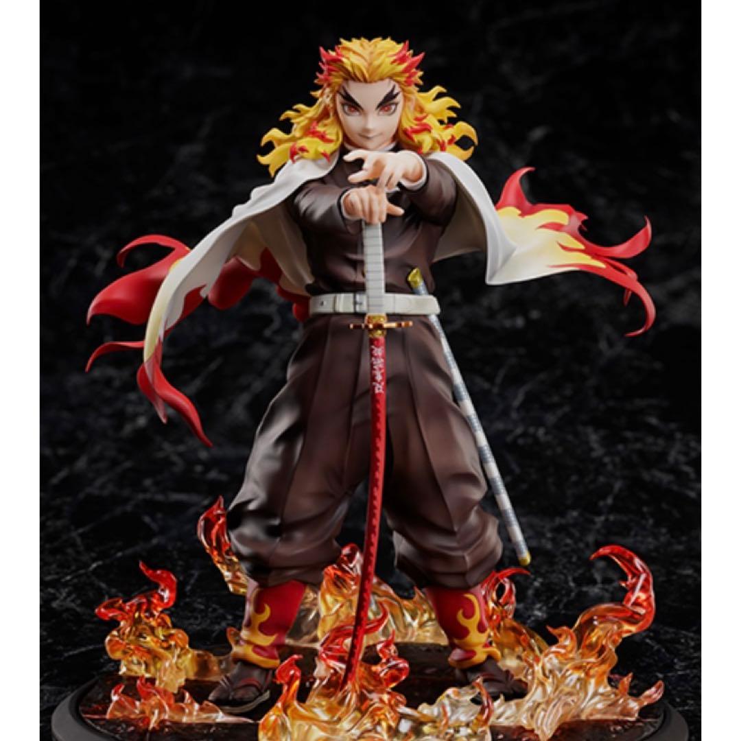 煉獄杏寿郎8/1スケールフィギュア