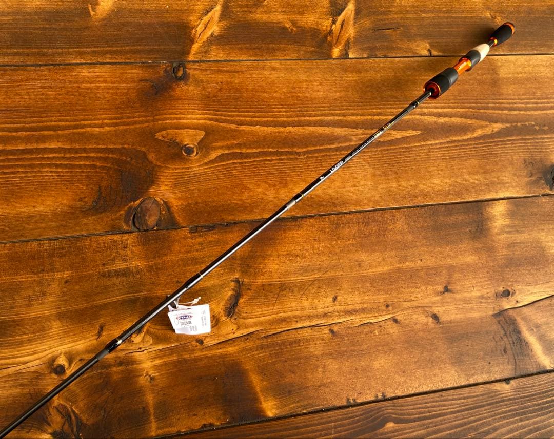 超軽量　カーボンロッド　8ピース　パックロッド　バスロッド　トラベルロッド　渓流