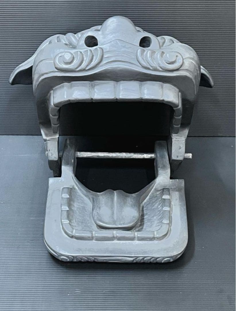 獅子頭　獅子舞　木製獅子頭　黒獅子頭　３０センチ越え　獅子頭置物　魔除け置物