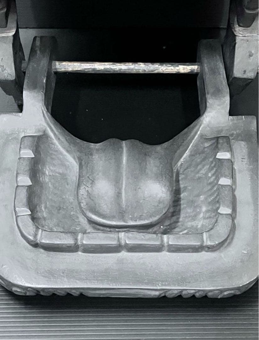 獅子頭　獅子舞　木製獅子頭　黒獅子頭　３０センチ越え　獅子頭置物　魔除け置物