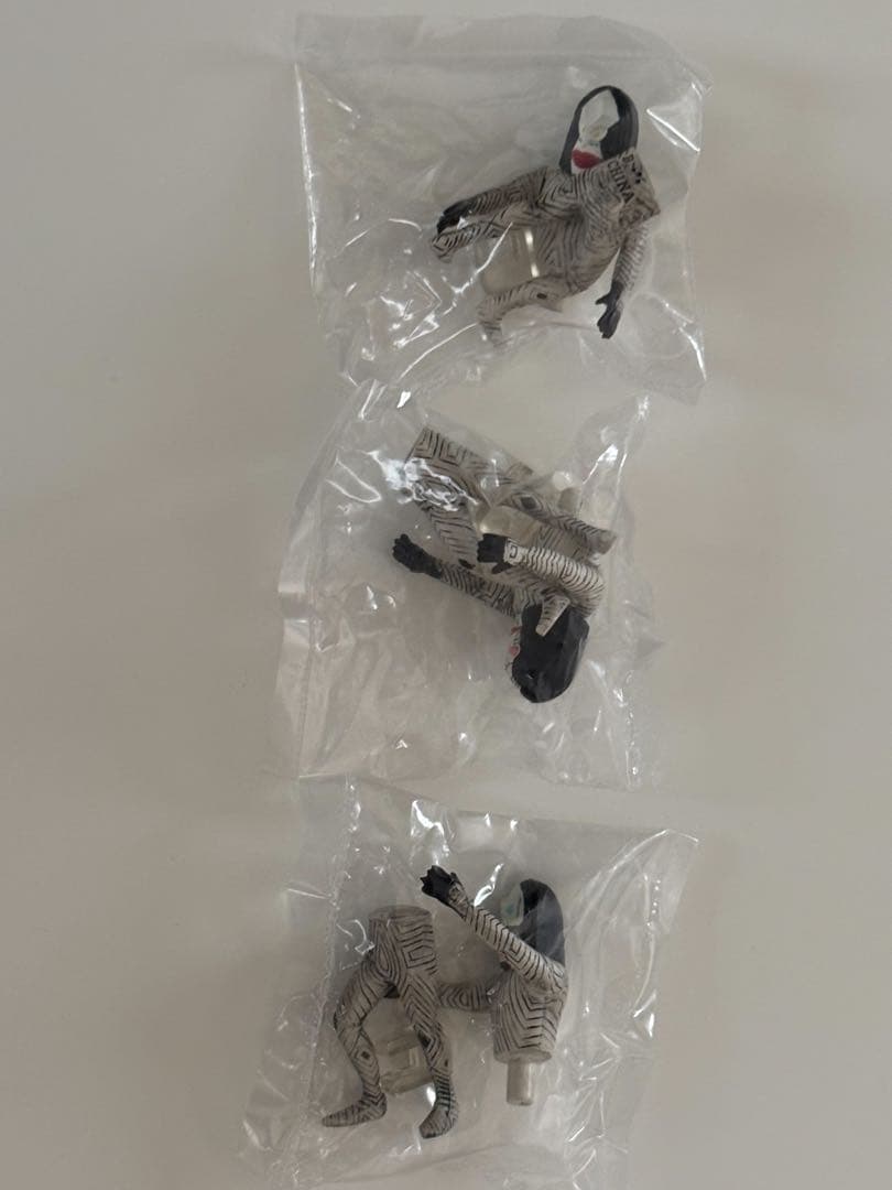 キャラエッグ　ウルトラマンシリーズ　　怪獣　21体セット　新品未開封