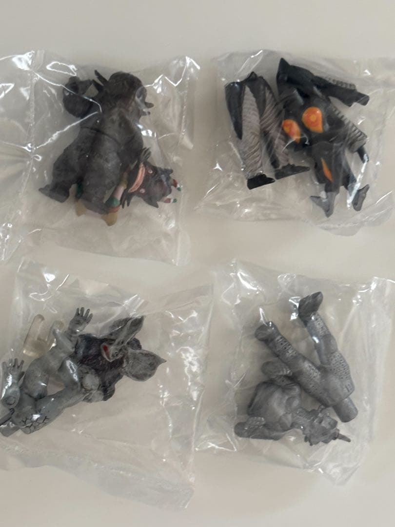キャラエッグ　ウルトラマンシリーズ　　怪獣　21体セット　新品未開封