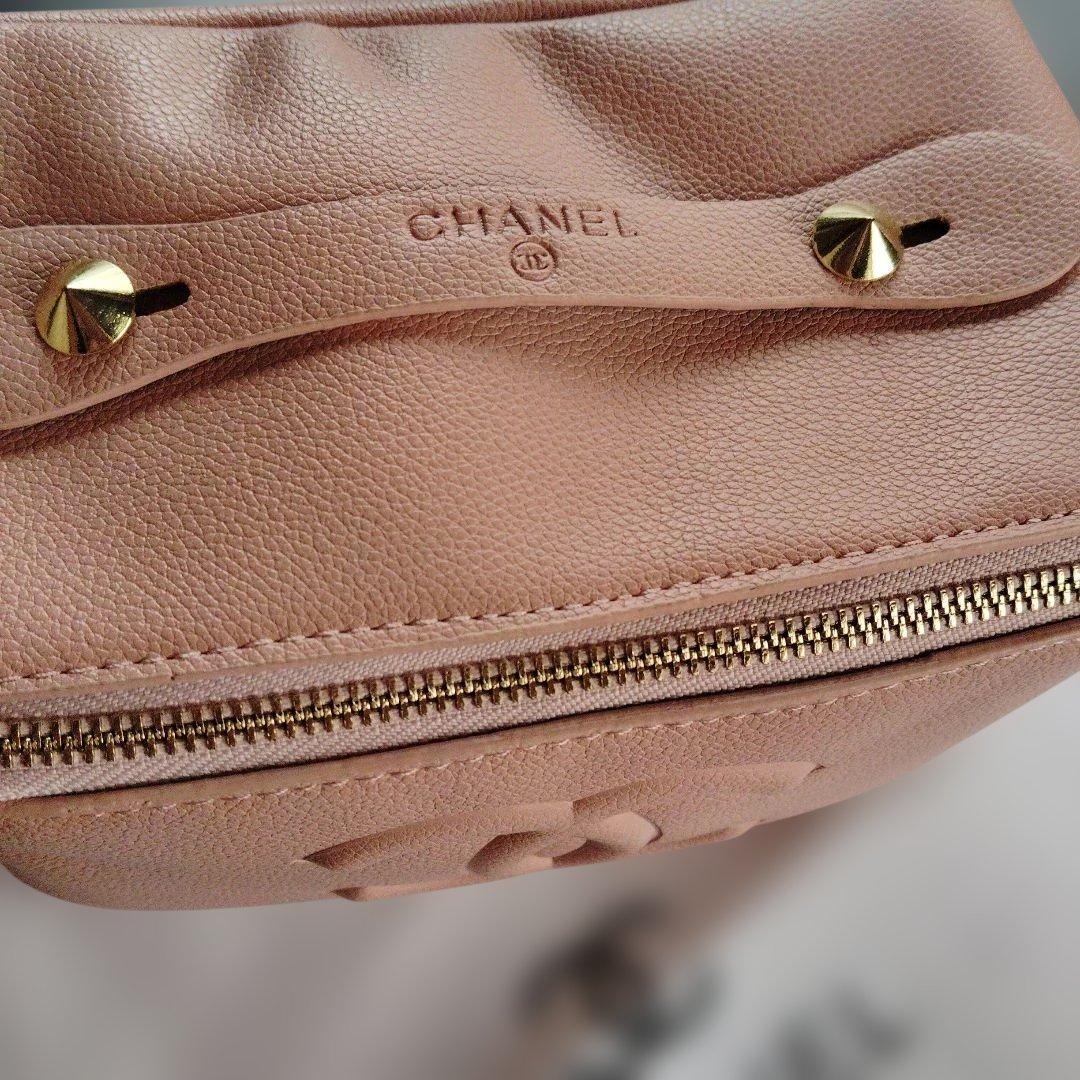 シャネル　ノベルティ　バニティポーチ　コスメポーチ