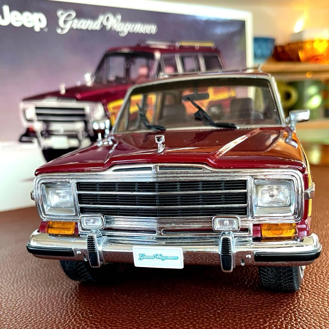 ジープ　グランドワゴニア　Grand Wagoneer AUTOart　1/18
