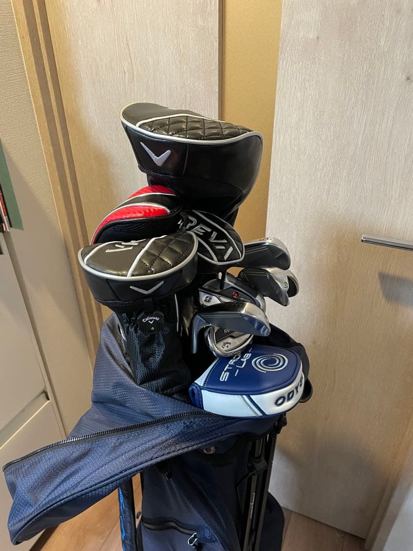 //再値下げ！！//  Armourスタンド式キャディバッグ 6型軽量