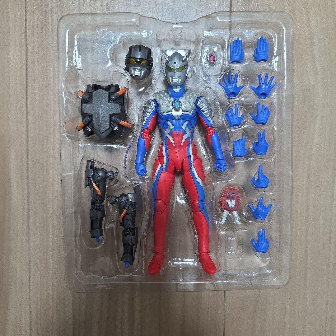 タイムセール中！ フィギュアーツ　テクターギア・ゼロ