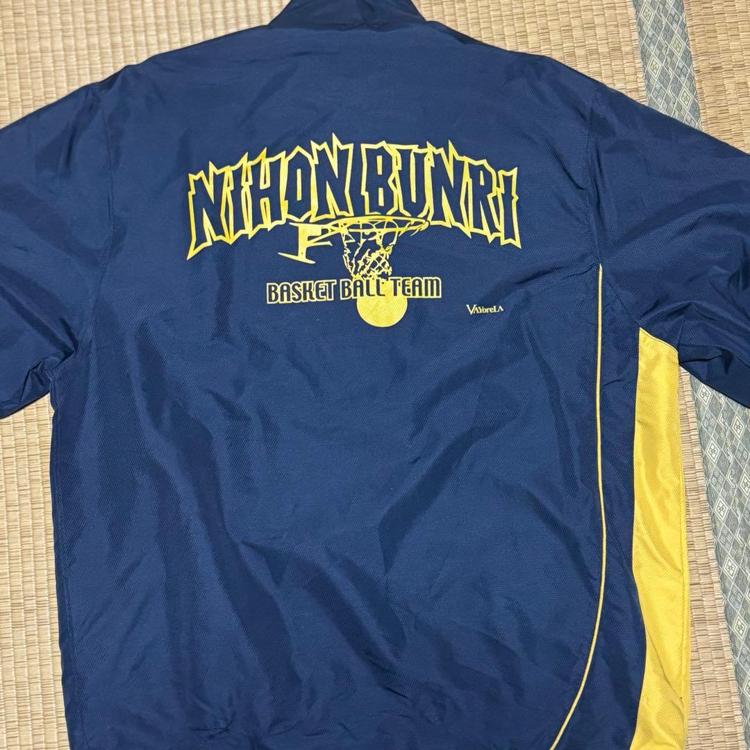 高校バスケットボール部シャカシャカ上着