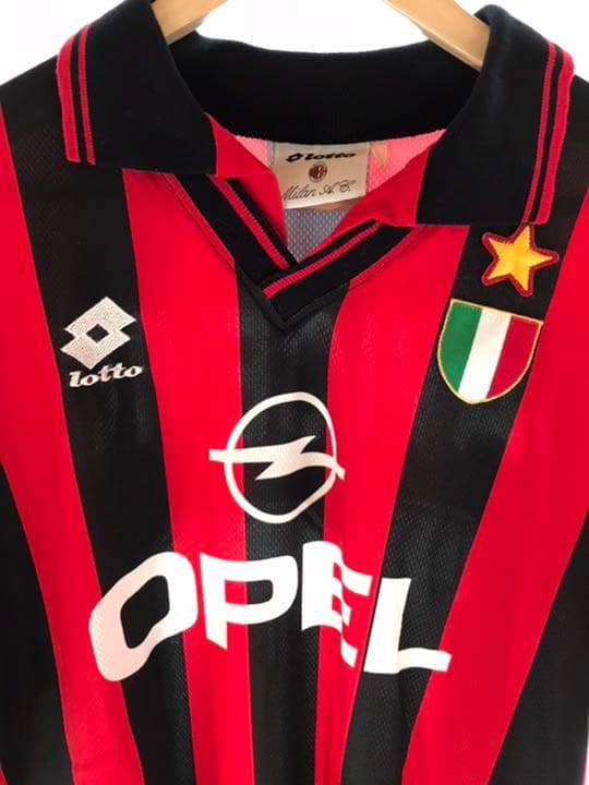 正規品 lotto ACミラン「10」サビチェビッチLユニフォームパンツ上下2点