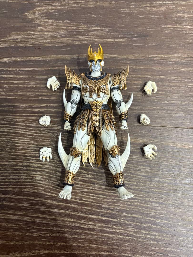 真骨彫　仮面ライダークウガ アルティメットフォーム　ン・ダグバ・ゼバ　セット