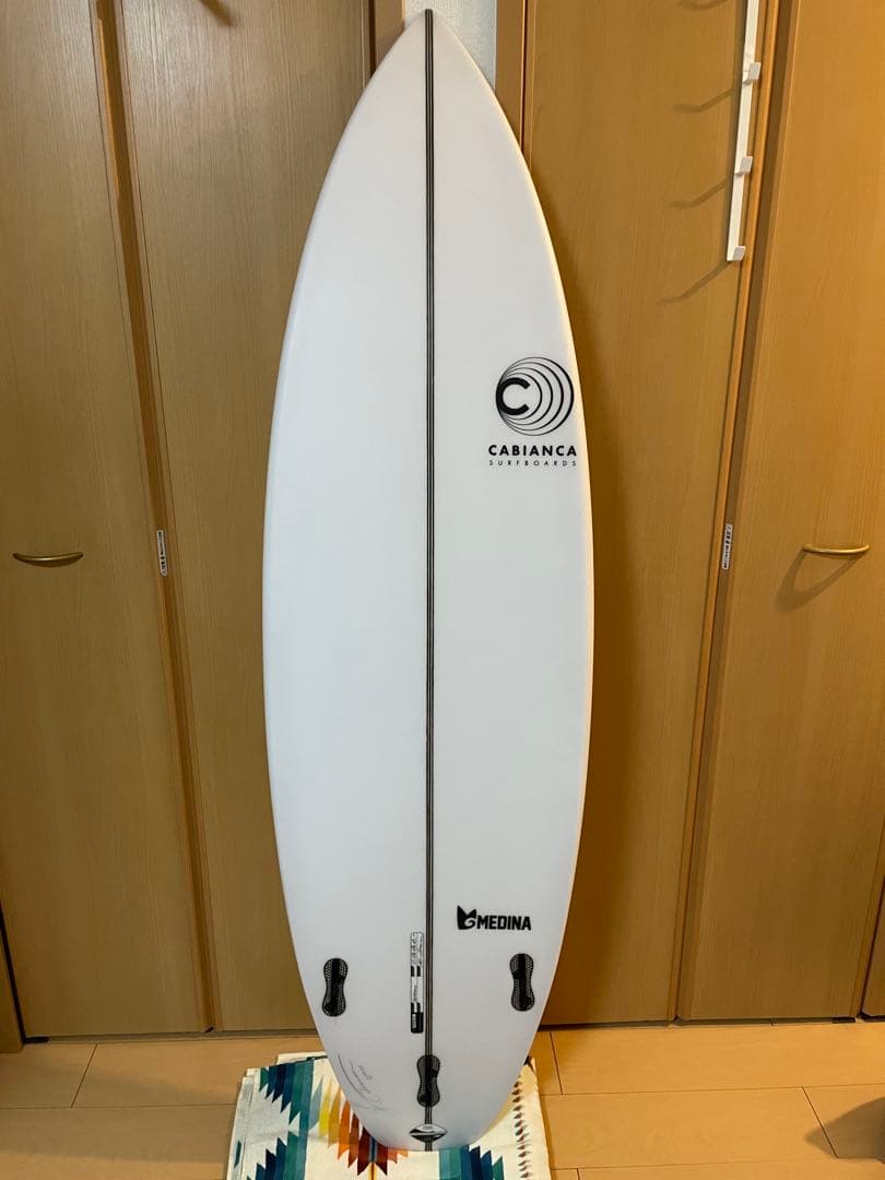 カビアンカサーフボードMEDINA 5.11 新品