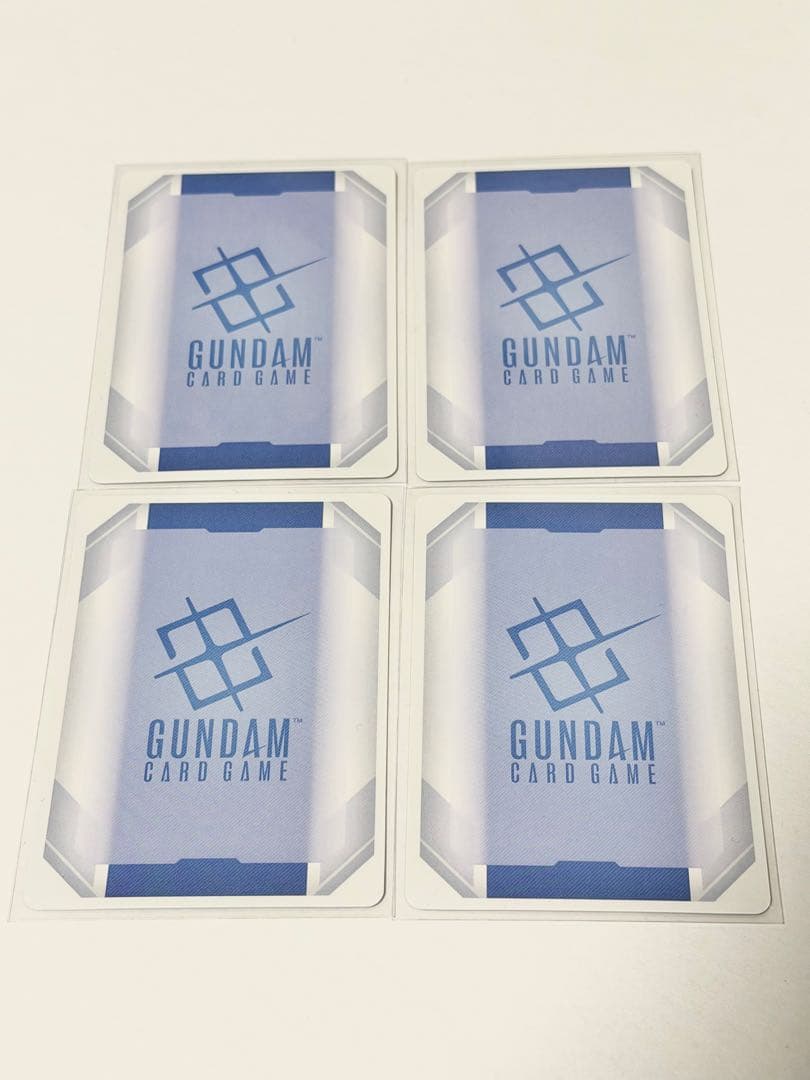 ガンダムカードゲーム　プレミアムグッズセット ヒイロユイ　パラレル ４枚セット