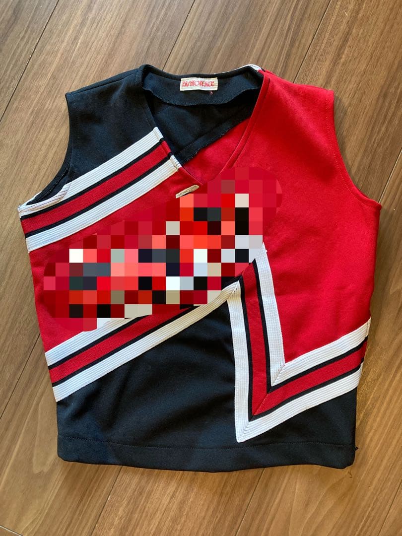 某私立高校バトン部　ウェア 赤黒　スカートセット