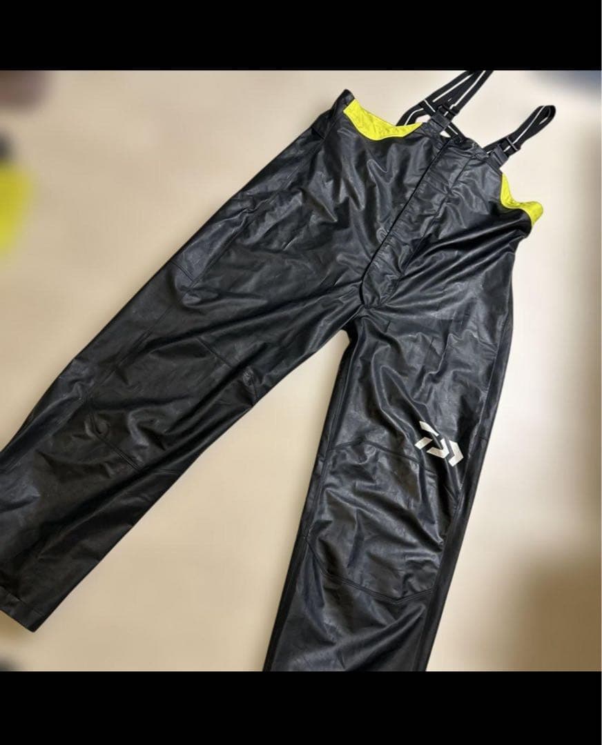 daiwa ダイワ防水フィッシングスーツ 上下セットオーシャンサロペット　XL