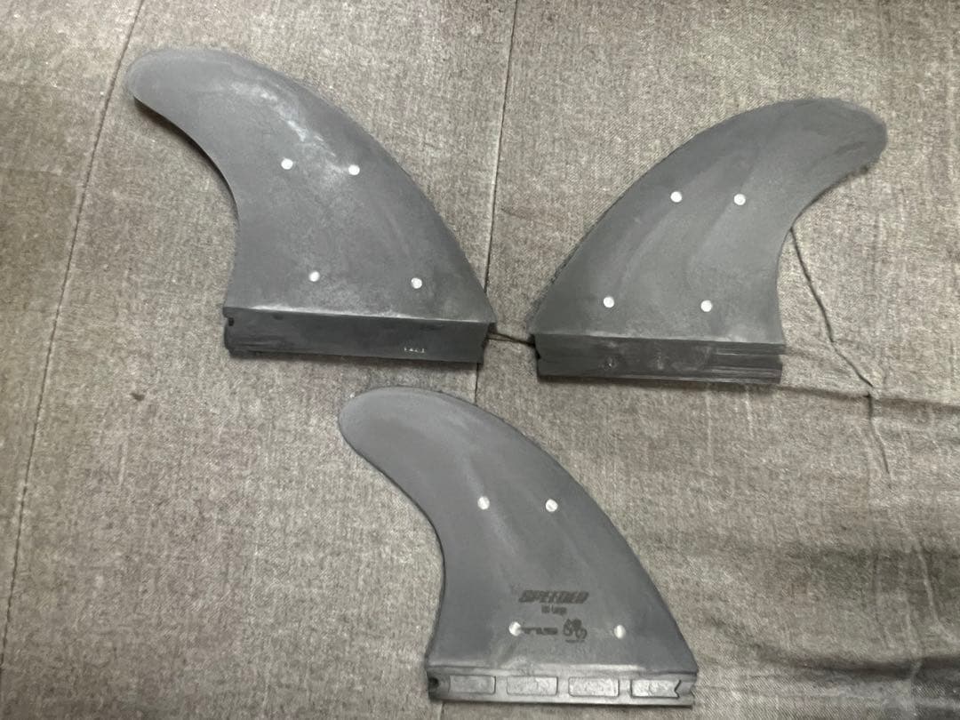 試乗して即入荷！futuresタイプ 最新！TOOLS &くまのコラボフィン