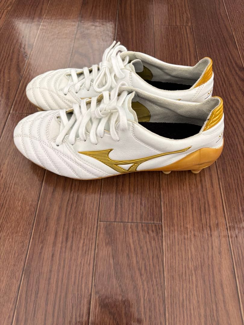 モレリアネオ2 ホワイト✖️ゴールド　VICTORY PACK