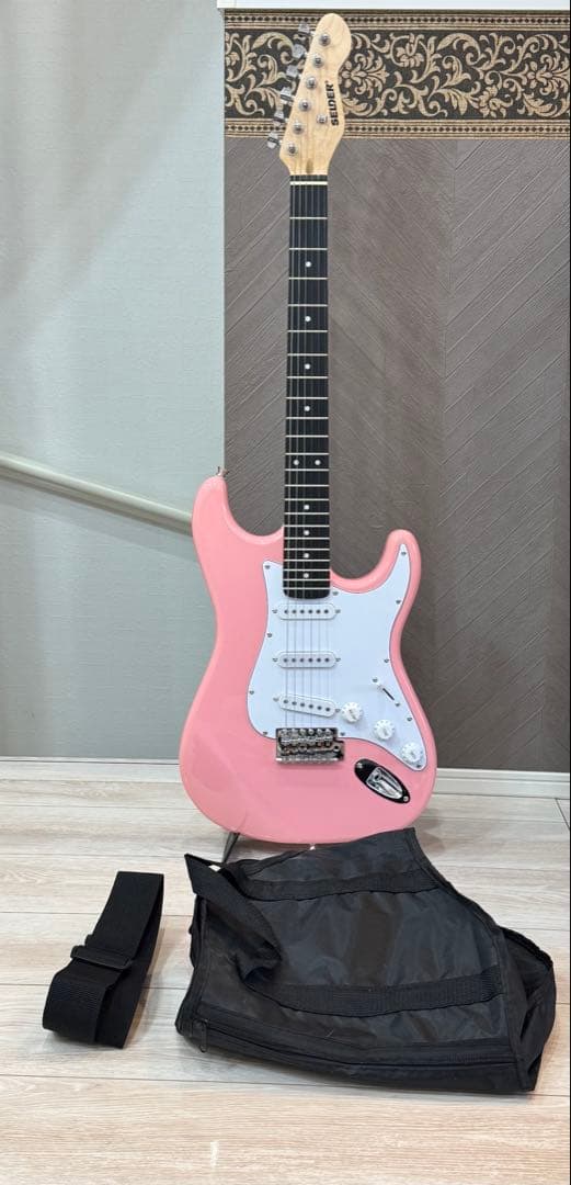 Selder セルダー エレキギター ピンク ストラトキャスター