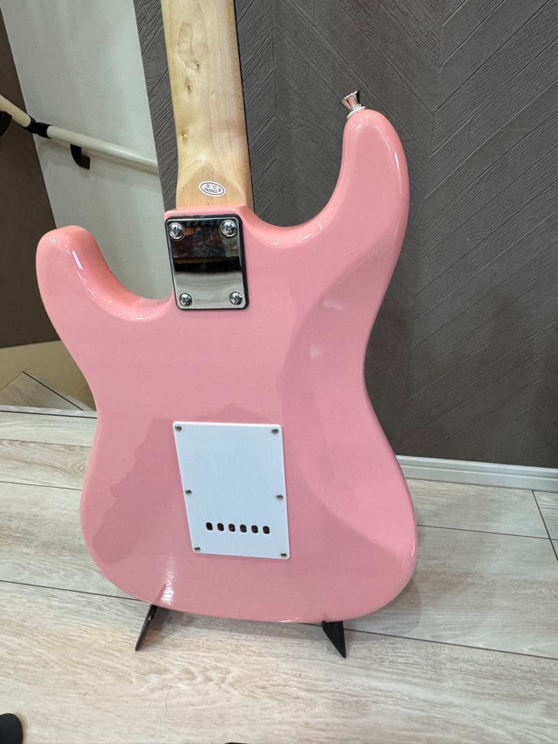 Selder セルダー エレキギター ピンク ストラトキャスター