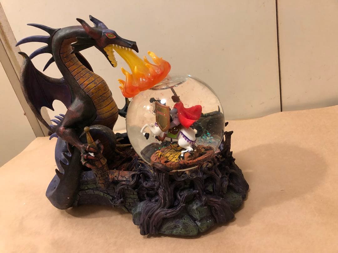 ディズニー　眠れる森の美女　クライマックスシーン　スノードーム　スノーグローブ