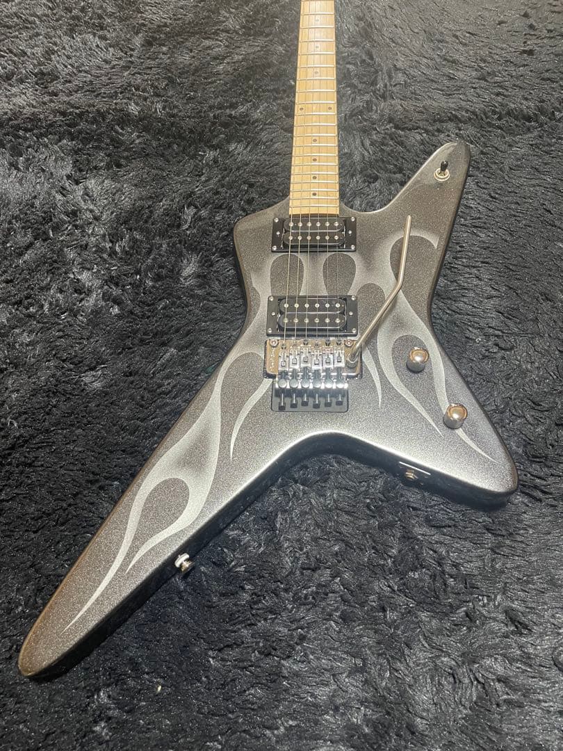 KRAMER Tracii Guns Gunstarランダムスター？