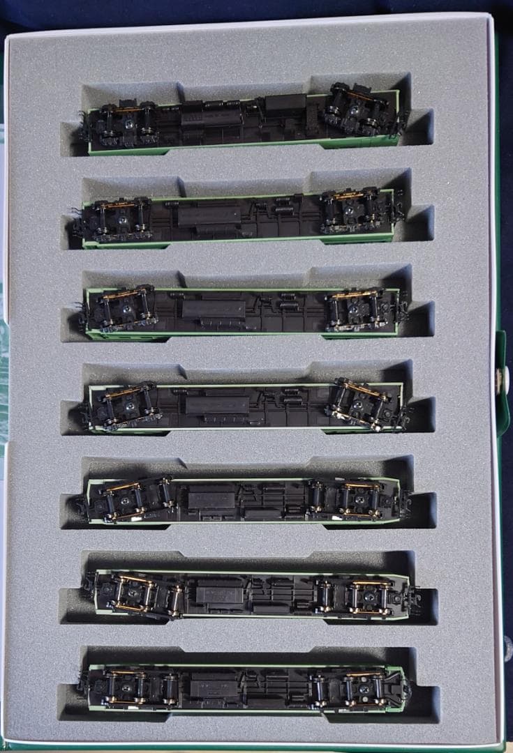 KATO はと青大将 7両+5両+マイ38 2両+EF58