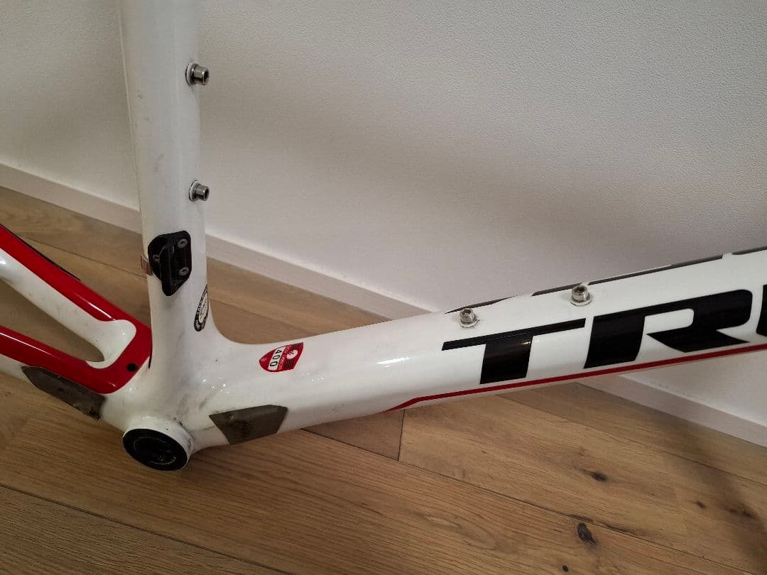 ま*ろ様 TREK MADONE4.5 フレームセット カーボンフレーム　56サ