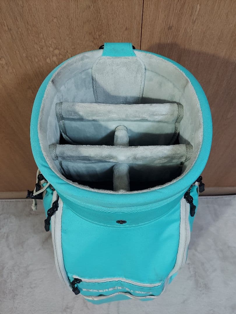 希少 人気色アクア〈BRIEFING〉キャディバッグ ブリーフィング 終売品