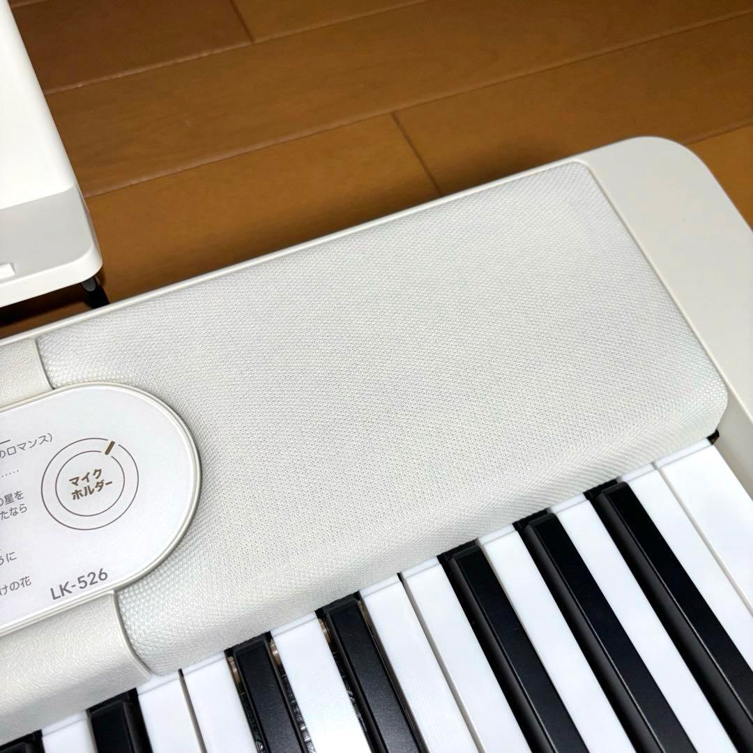 CASIO電子キーボード 光ナビゲーション LK-526 2022年製