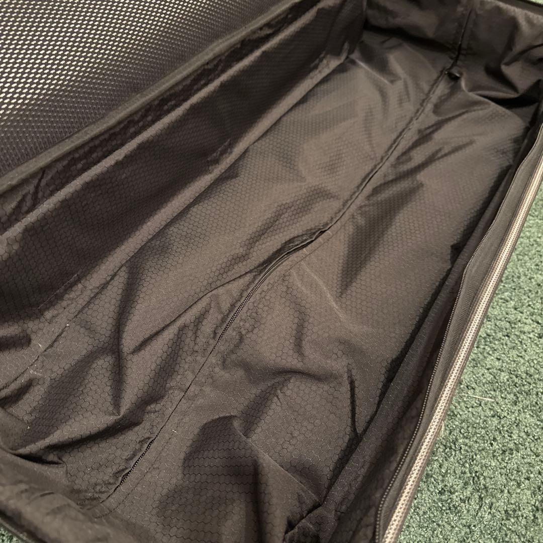 トゥミ TUMI製2輪キャリーケース大