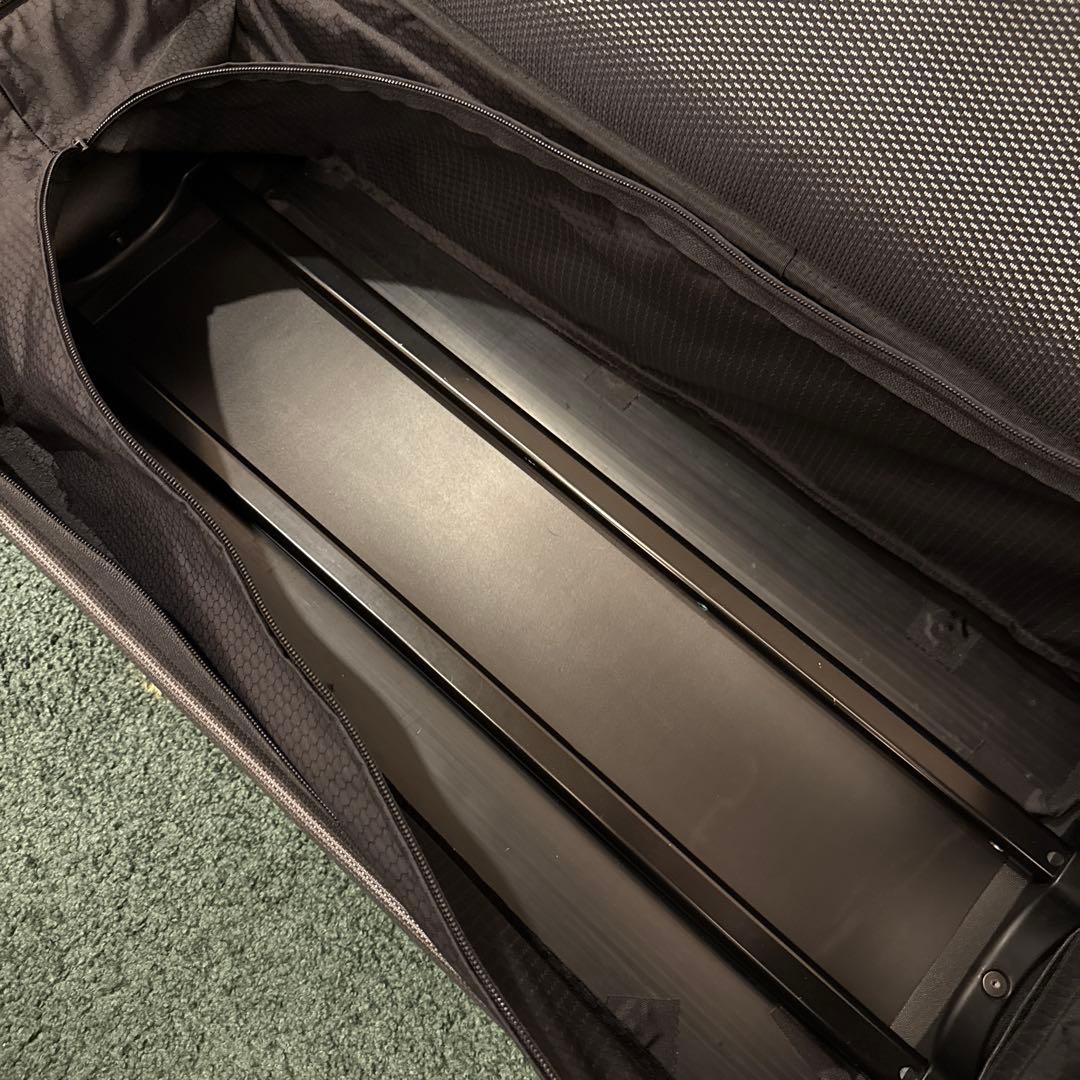 トゥミ TUMI製2輪キャリーケース大