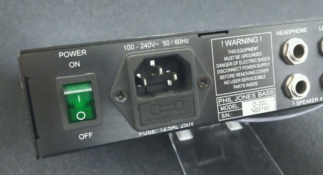 ベース PHIL JONES BASS D-200