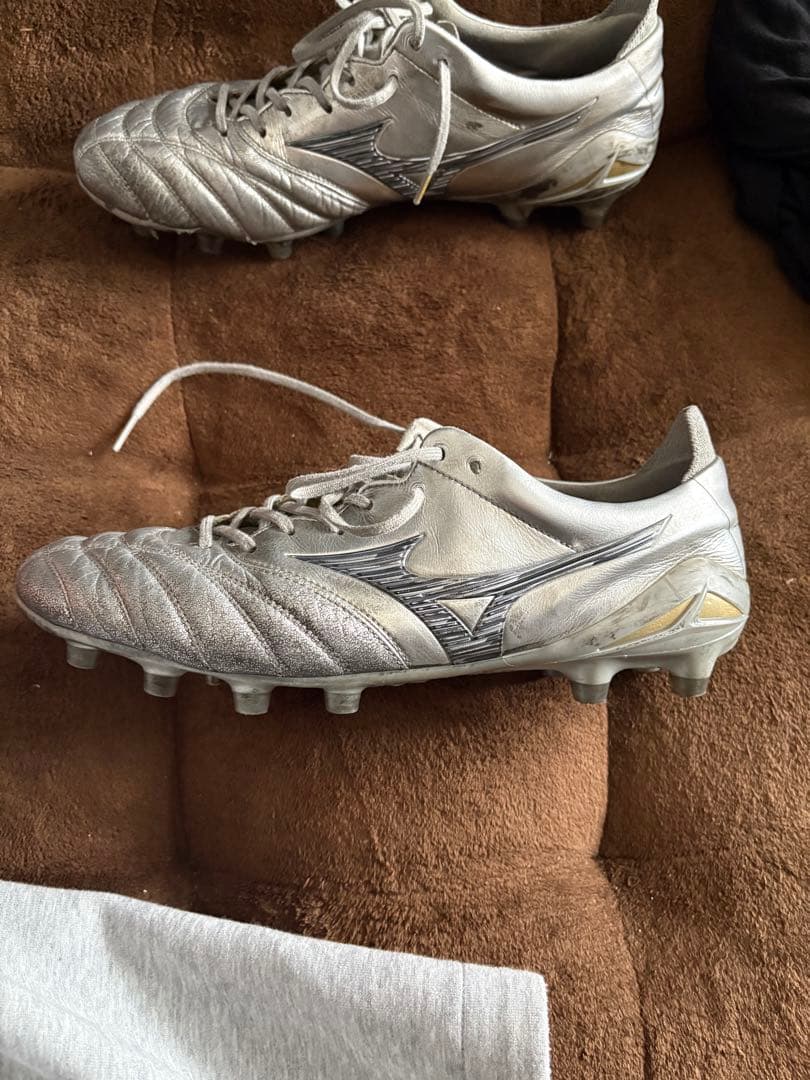 Mizuno サッカーシューズ・スパイク シルバー