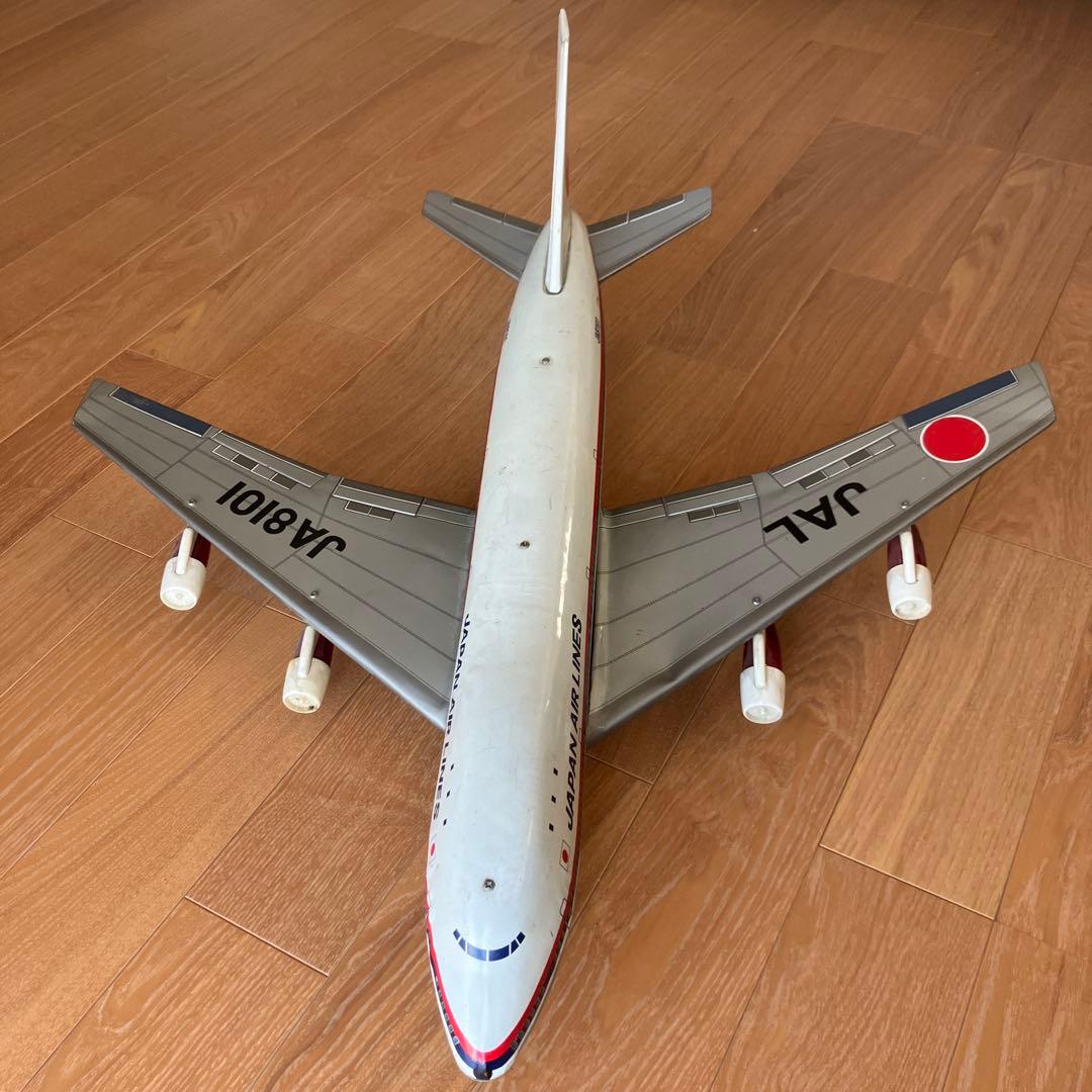 日本航空のジャンボジェット機　ブリキ模型