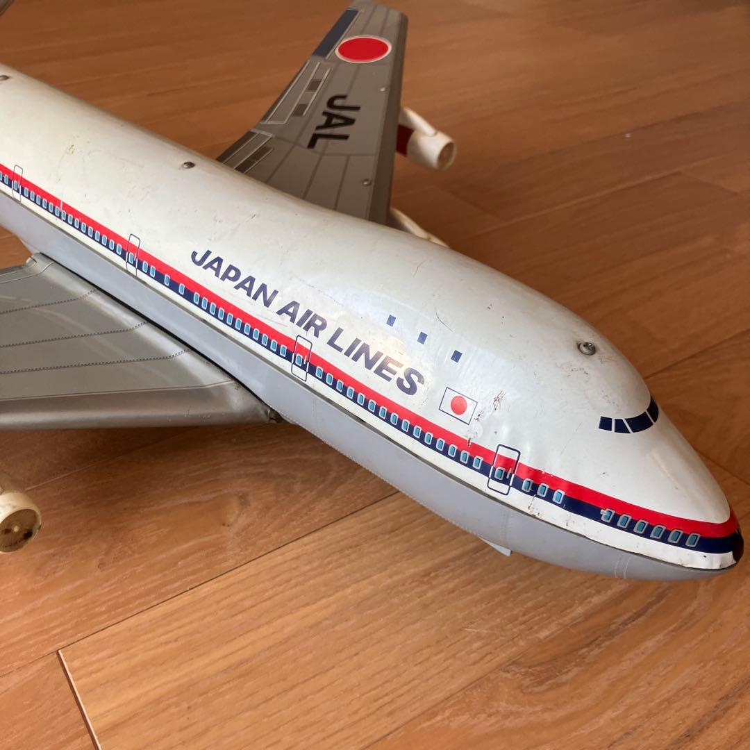日本航空のジャンボジェット機　ブリキ模型