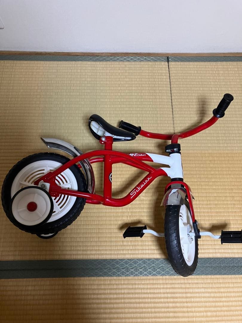 シュウイン　SCHWINN　三輪車　組み立てたのみで未使用
