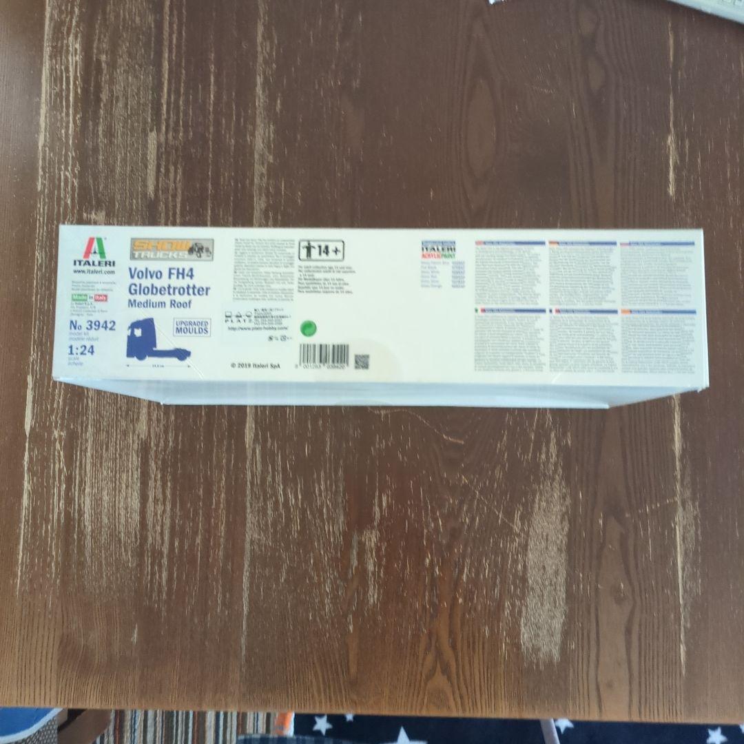 ITALERI Volvo FH4 Globetrotter 1:24　値下げ