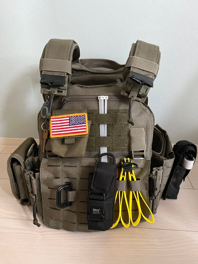 防弾チョッキ プレート実物