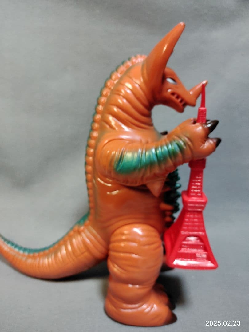 昭和レトロ 1991年ブルマァク ジャイアントゴモラソフビ復刻版怪獣東京タワー付
