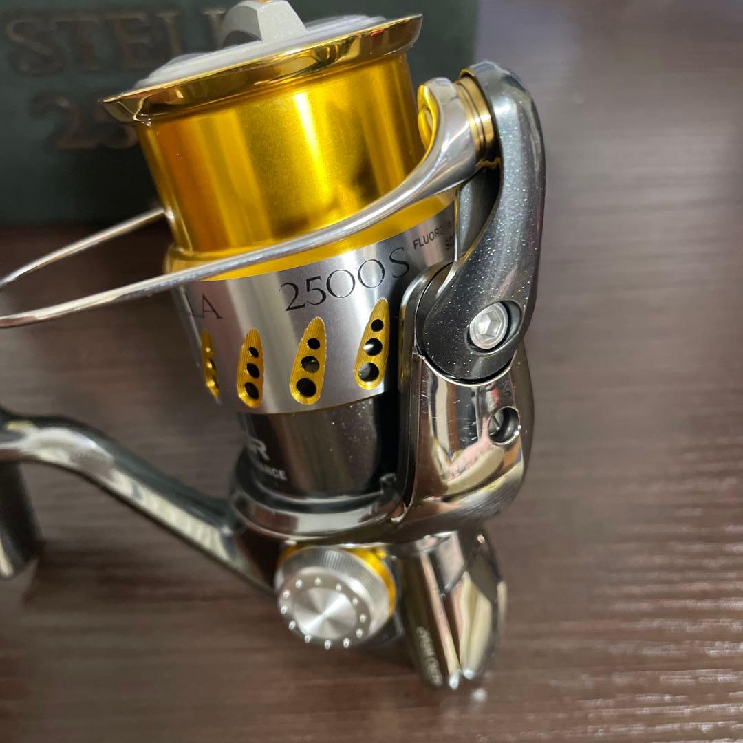 美品　SHIMANO 07 STELLA 2500S